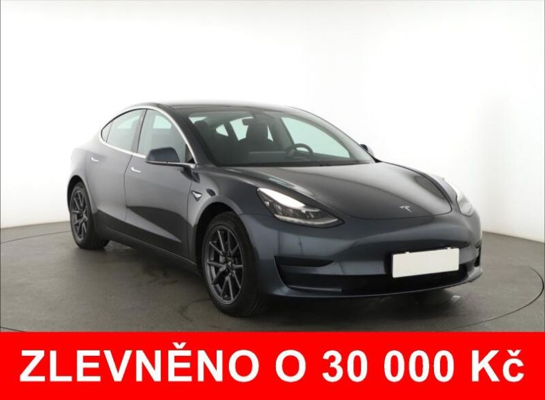 Tesla Model 3 - hlavní foto