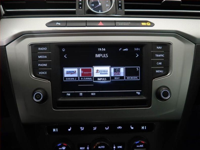 Volkswagen Passat - hlavní fotka