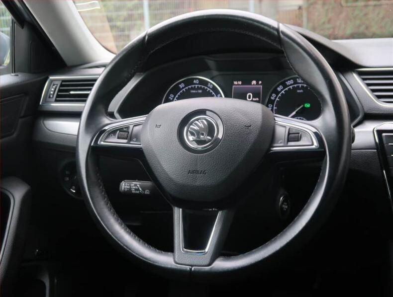 Škoda Superb - hlavní fotka