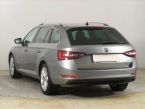Škoda Superb - fotka číslo 3