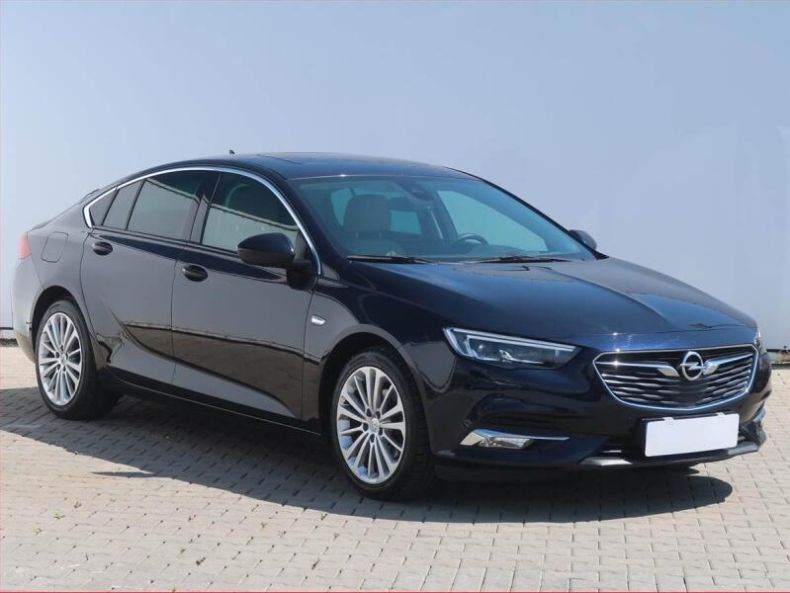 Opel Insignia - hlavní foto