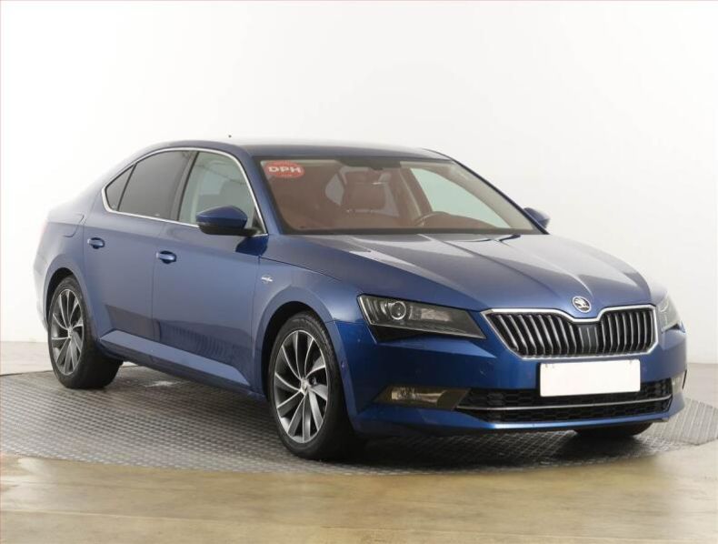 Škoda Superb - hlavní foto