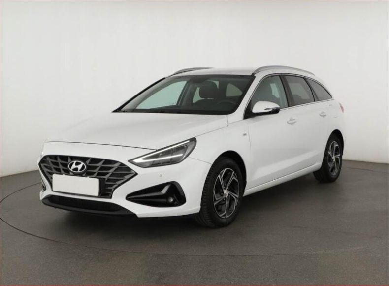 Hyundai i30 - hlavní fotka