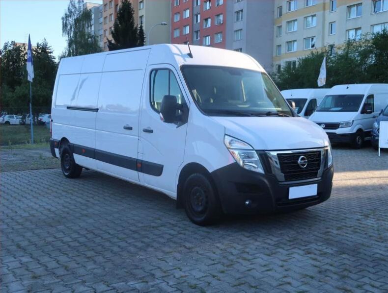 Nissan Interstar - hlavní foto