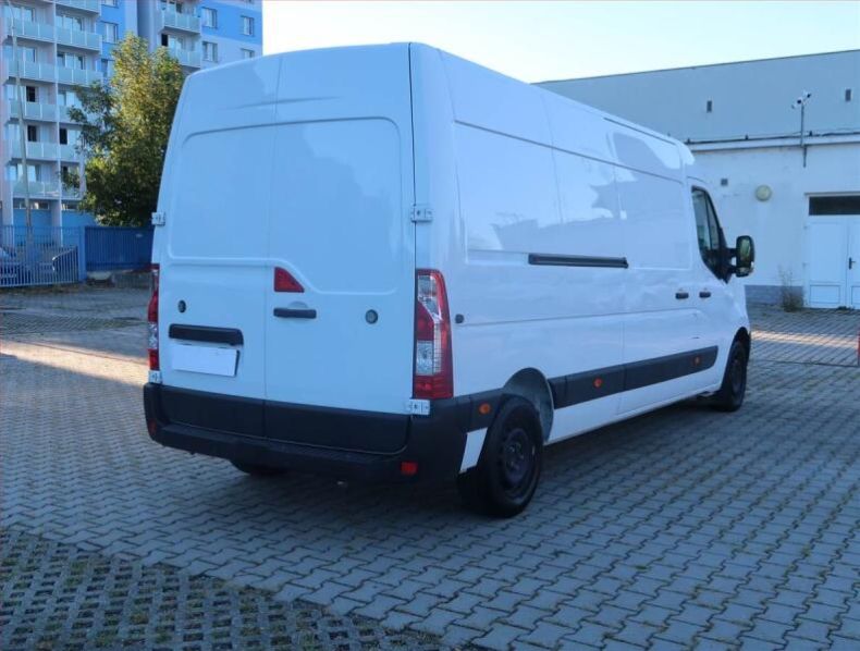 Nissan Interstar - hlavní fotka