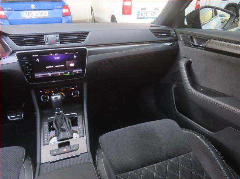 Škoda Superb - hlavní fotka