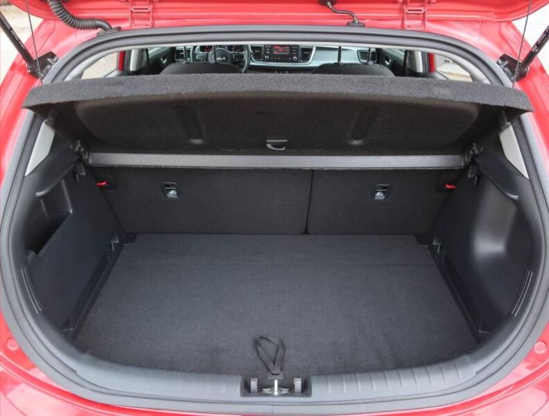 Kia Rio - hlavní fotka