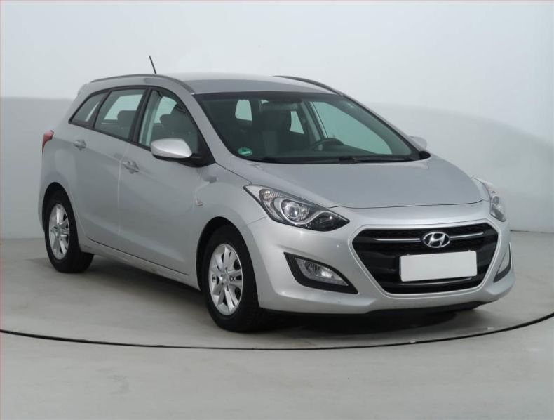 Hyundai i30 - hlavní foto