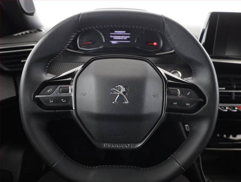 Peugeot 2008 - hlavní fotka