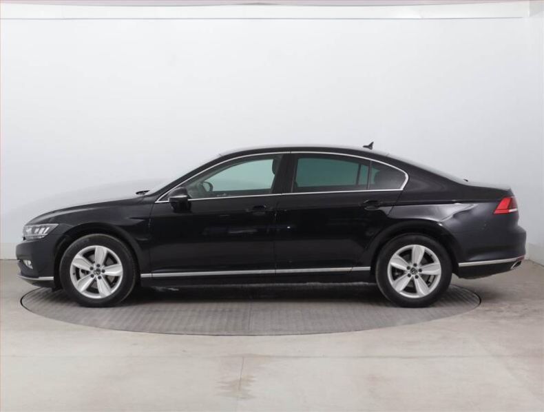 Volkswagen Passat - hlavní fotka