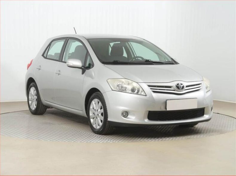 Toyota Auris - hlavní foto