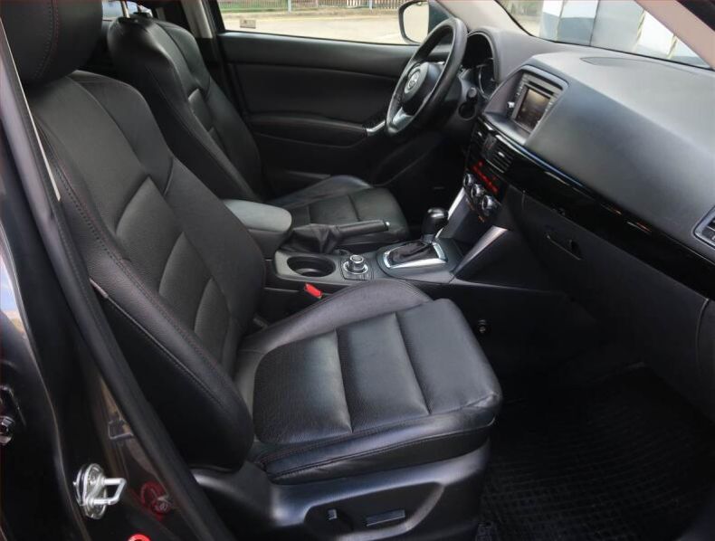 Mazda CX-5 - hlavní fotka