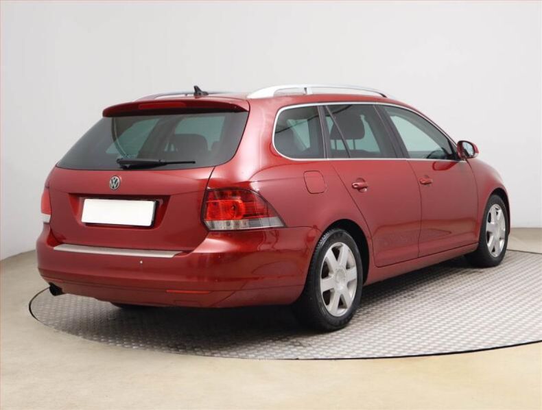 Volkswagen Golf - hlavní fotka