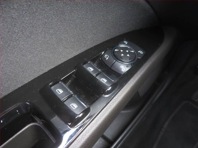 Ford Mondeo - hlavní fotka