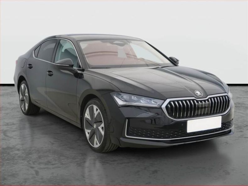 Škoda Superb - hlavní foto