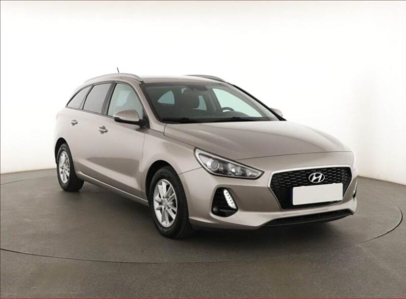 Hyundai i30 - hlavní foto