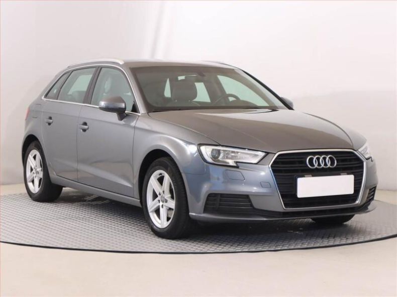 Audi A3 - hlavní foto