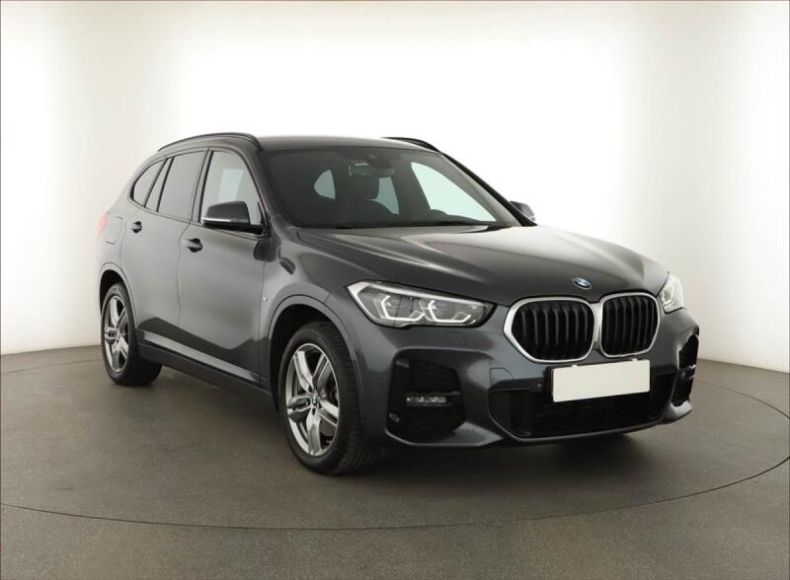 BMW X1 - hlavní foto