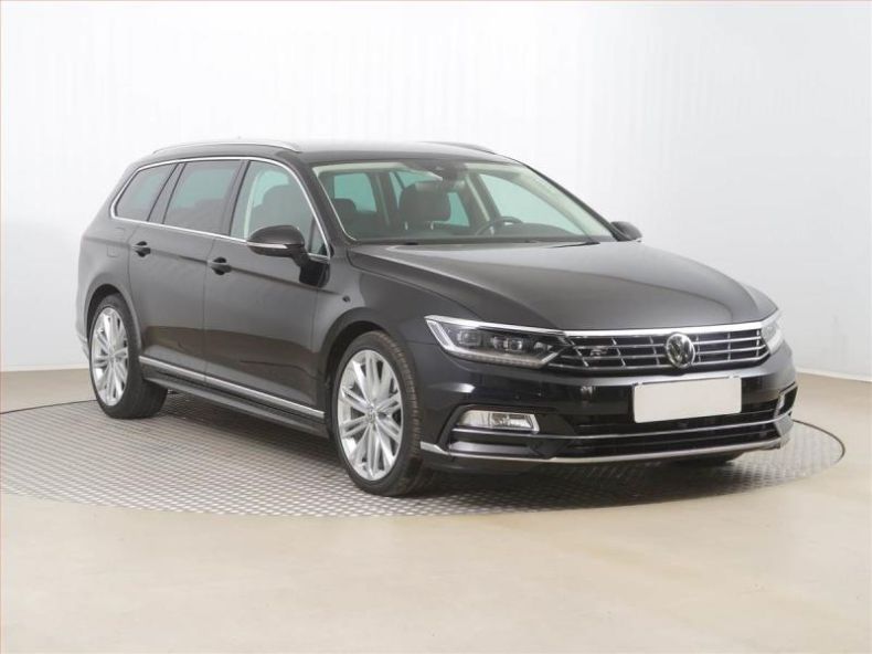 Volkswagen Passat - hlavní foto
