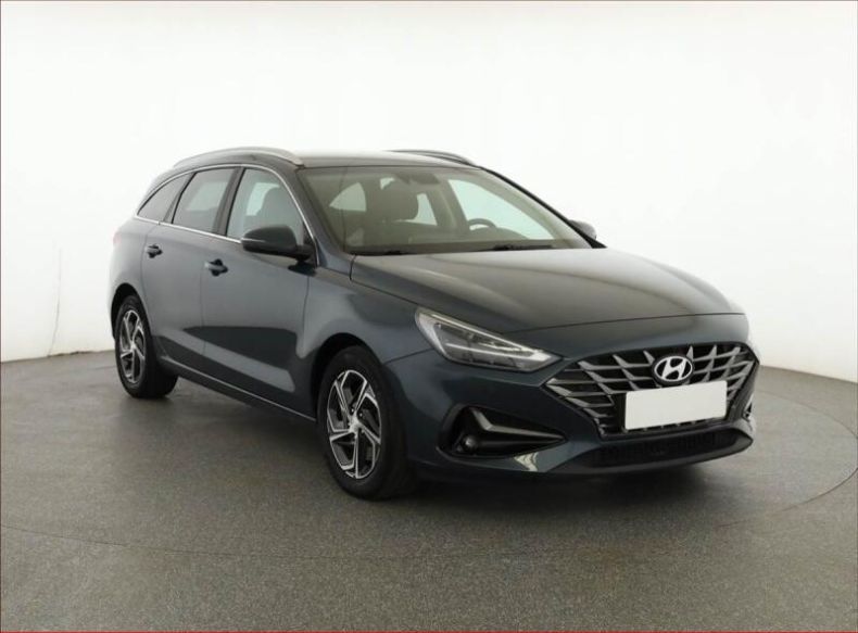 Hyundai i30 - hlavní fotka