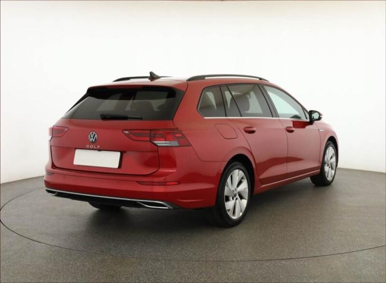 Volkswagen Golf - hlavní fotka