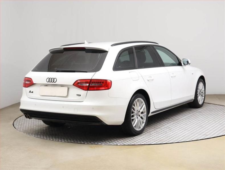 Audi A4 - hlavní fotka