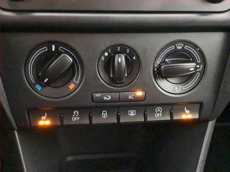 Škoda Rapid - hlavní fotka