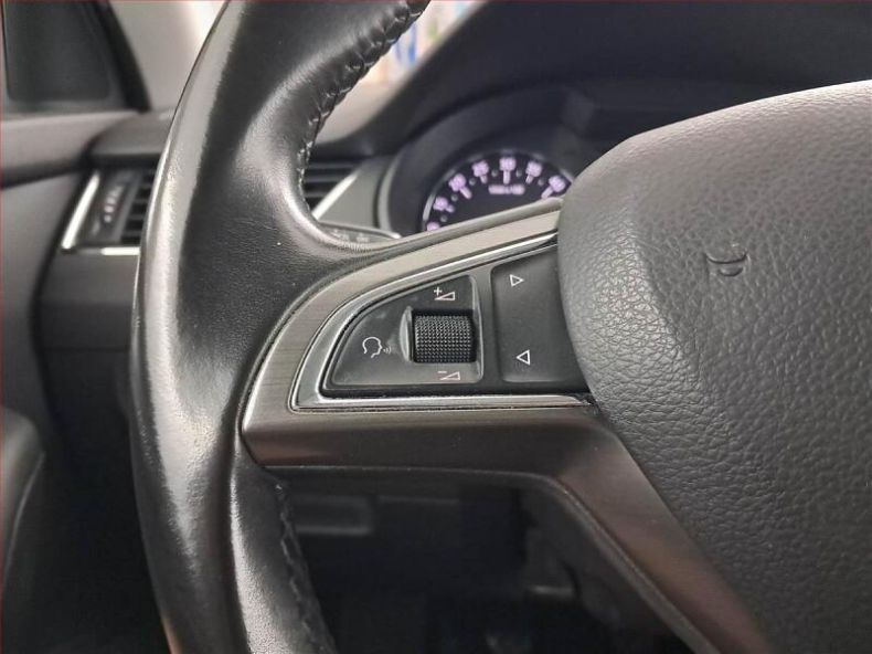 Škoda Octavia - hlavní fotka