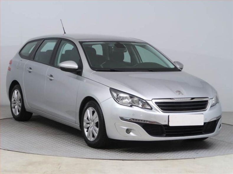 Peugeot 308 - hlavní foto