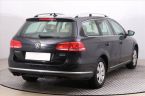 Volkswagen Passat - fotka číslo 4