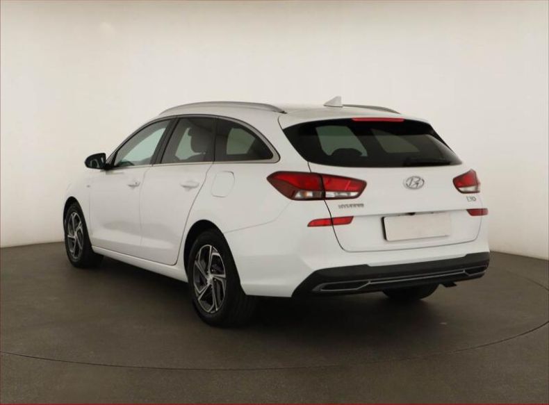 Hyundai i30 - hlavní fotka