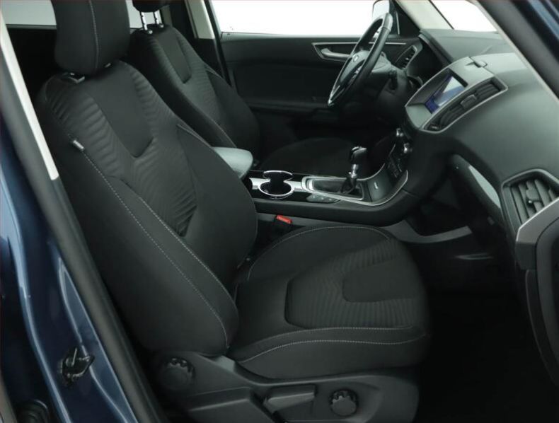 Ford S-MAX - hlavní fotka