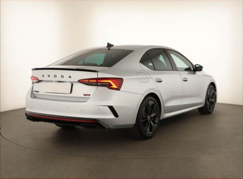 Škoda Octavia - hlavní fotka