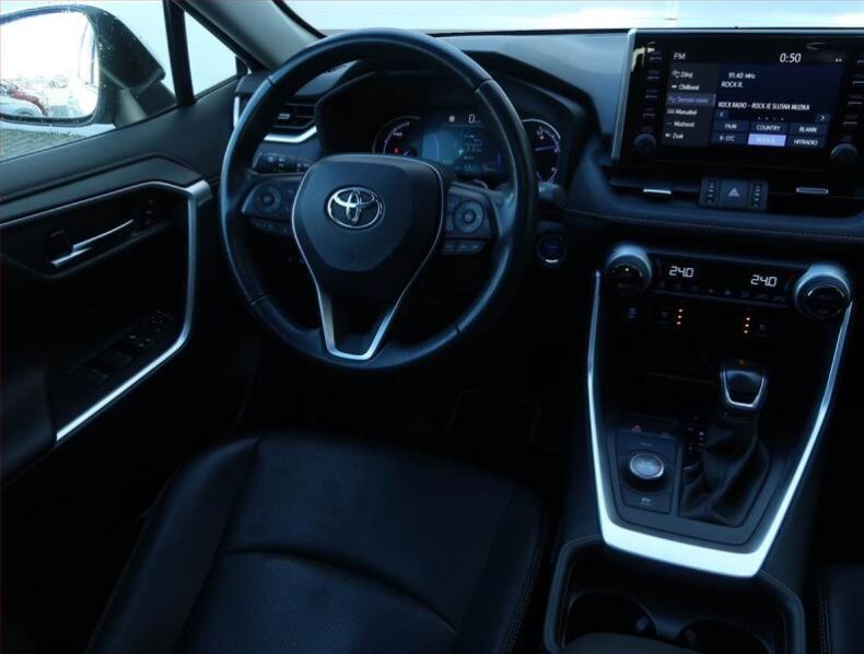 Toyota RAV 4 - hlavní fotka