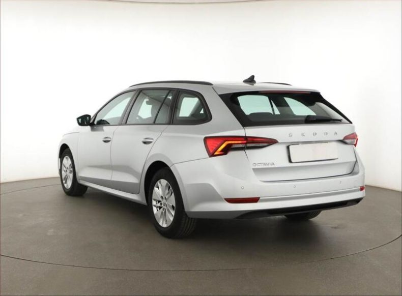 Škoda Octavia - hlavní fotka