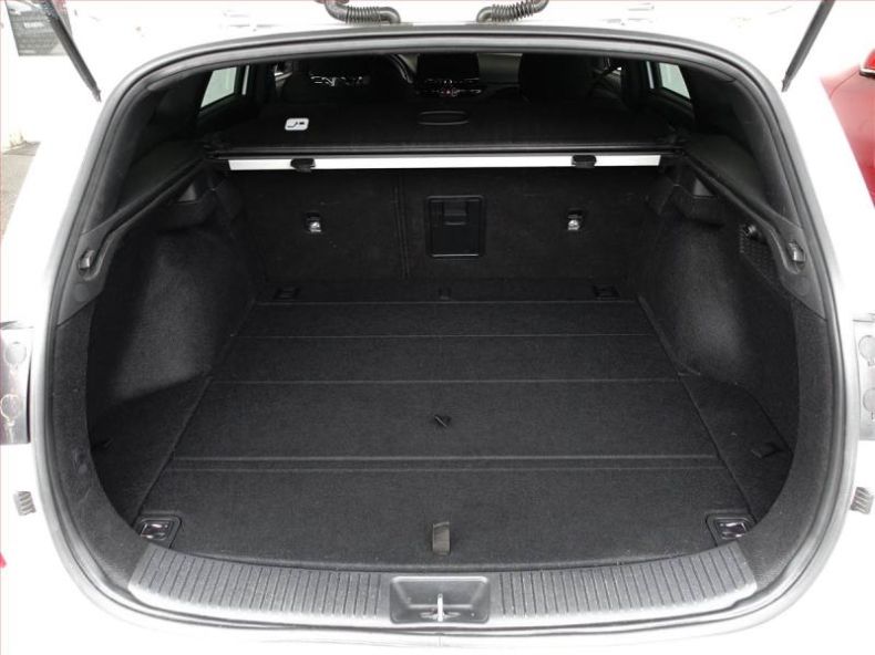 Hyundai i30 - hlavní fotka