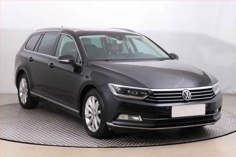 Volkswagen Passat - hlavní fotka inzerátu