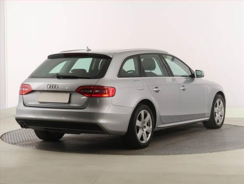 Audi A4 - hlavní fotka