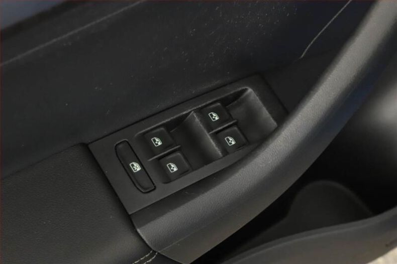 Škoda Rapid - hlavní fotka