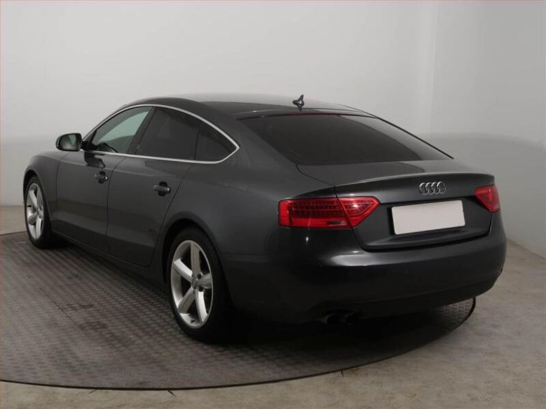 Audi A5 - hlavní fotka