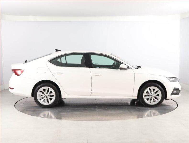 Škoda Octavia - hlavní fotka