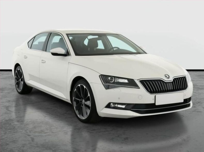 Škoda Superb - hlavní fotka