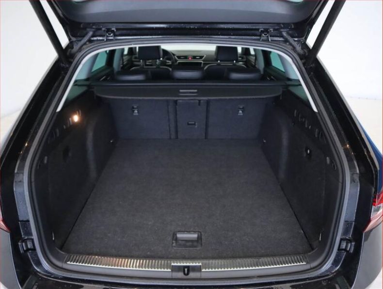 Škoda Superb - hlavní fotka