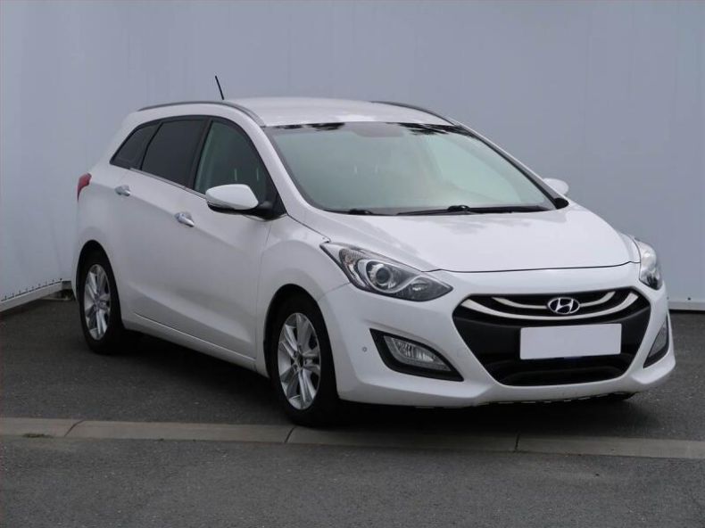 Hyundai i30 - hlavní foto