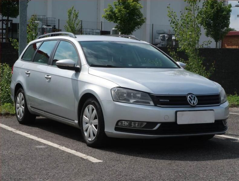 Volkswagen Passat - hlavní fotka inzerátu