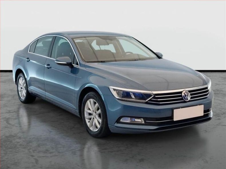 Volkswagen Passat - hlavní foto