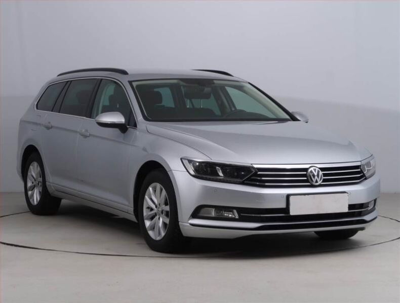Volkswagen Passat - hlavní fotka inzerátu