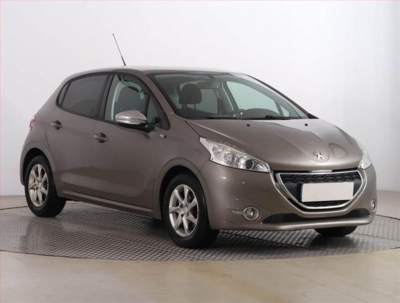 Peugeot 208 - hlavní foto
