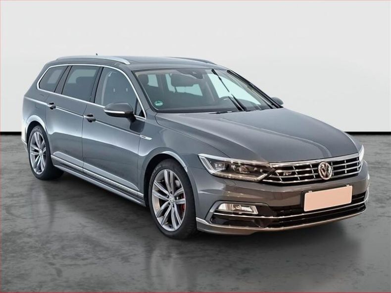 Volkswagen Passat - hlavní foto