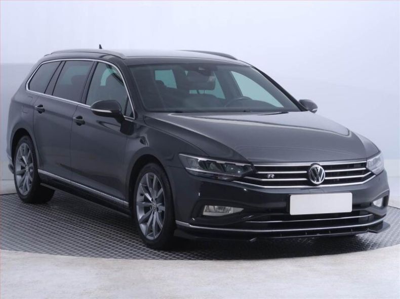 Volkswagen Passat - hlavní fotka inzerátu